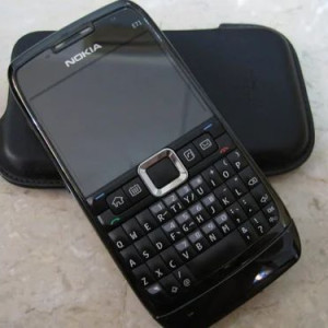 Nokia E71 Keypad Mobile Phone